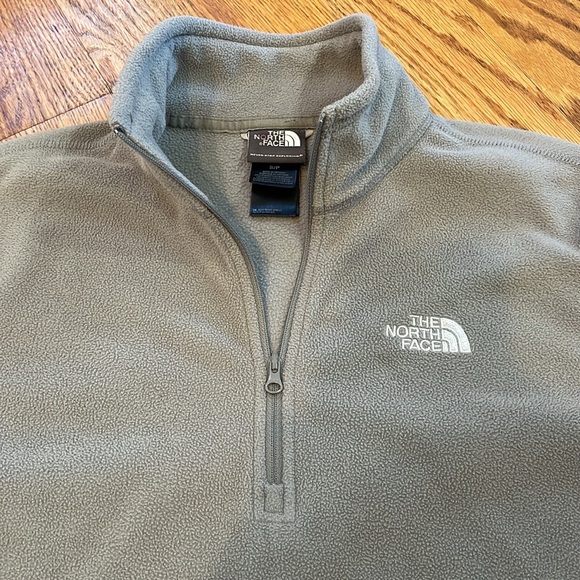 Men’s The North Face Fleece Quarter Zip Pullover. Size S. Excellent Condition. - Picture 7 of 12